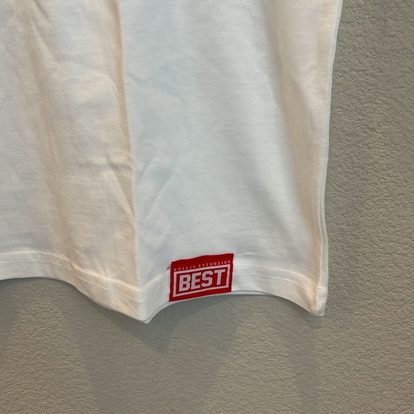 NEW BEST Breezy Excursion La Familia Por Vida Crew Neck Tee Size Small - Picture 4 of 8